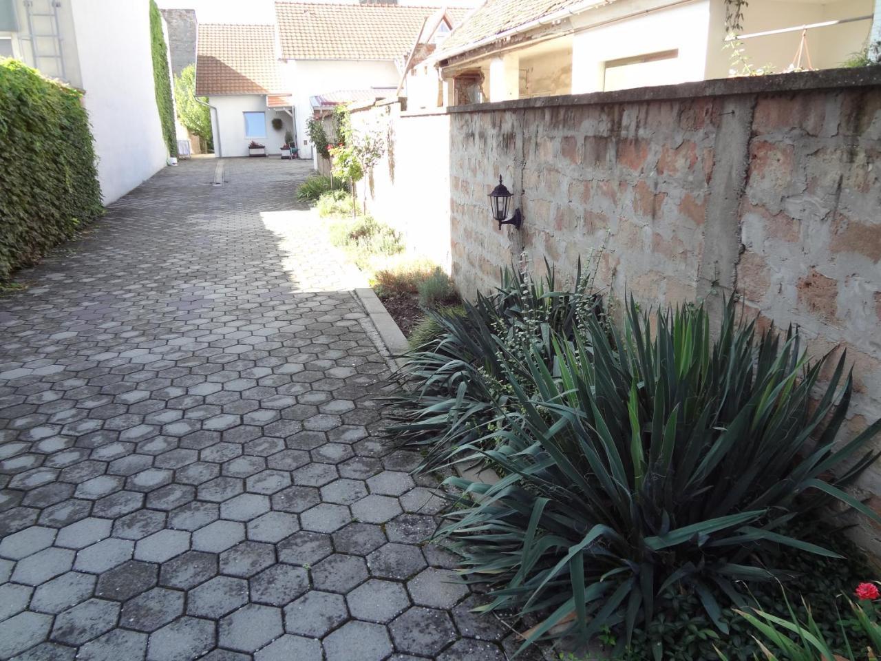 Apartments Kosevic Osijek Exterior foto