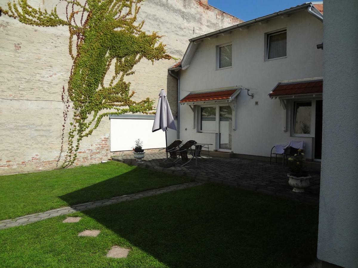 Apartments Kosevic Osijek Exterior foto